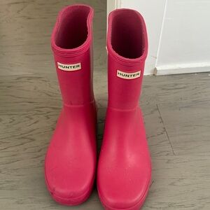 Hunter Fuchsia Waterproof Boots